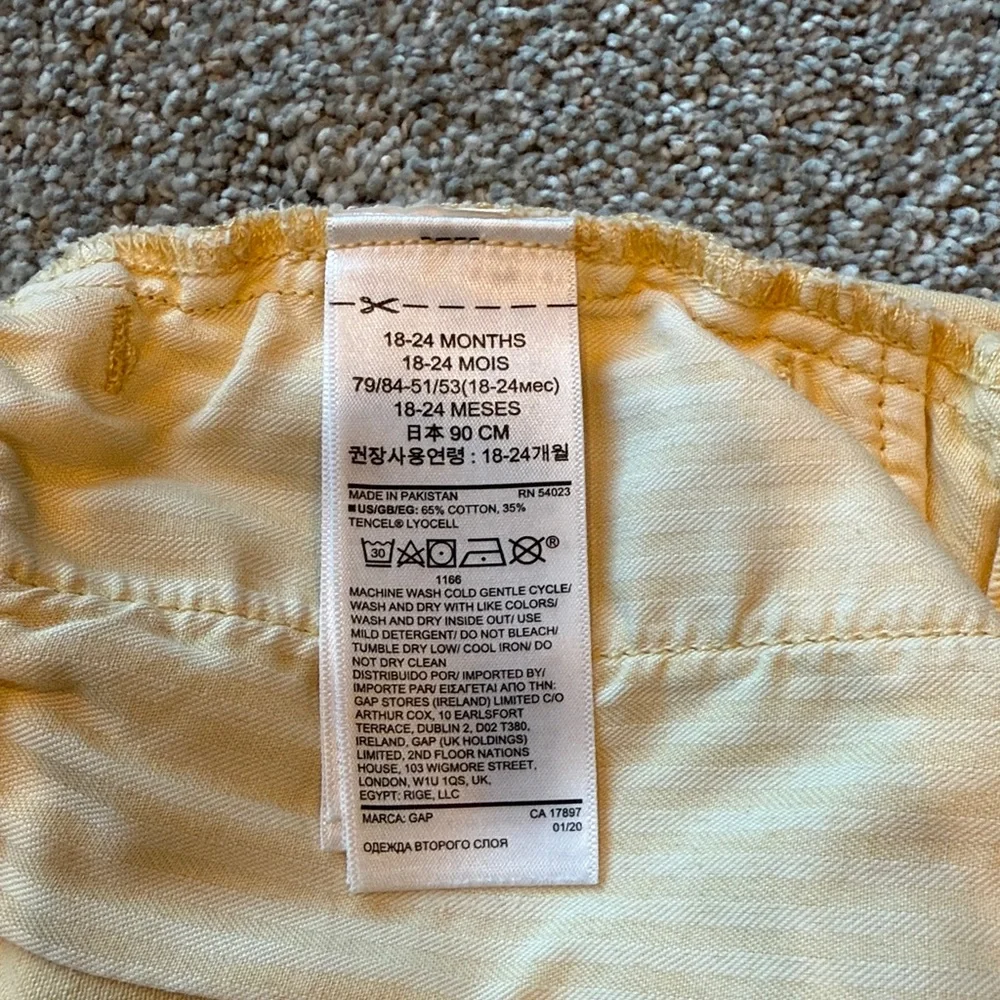 GAP- Toddler Gen Good Pull-On Shorts with Washwell, 18-24M, Yellow Sun